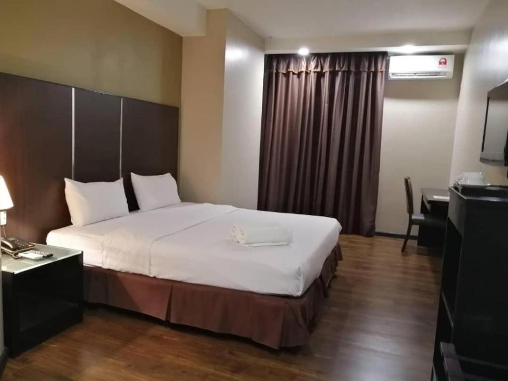 Kingston Hotel Kota Kinabalu Esterno foto